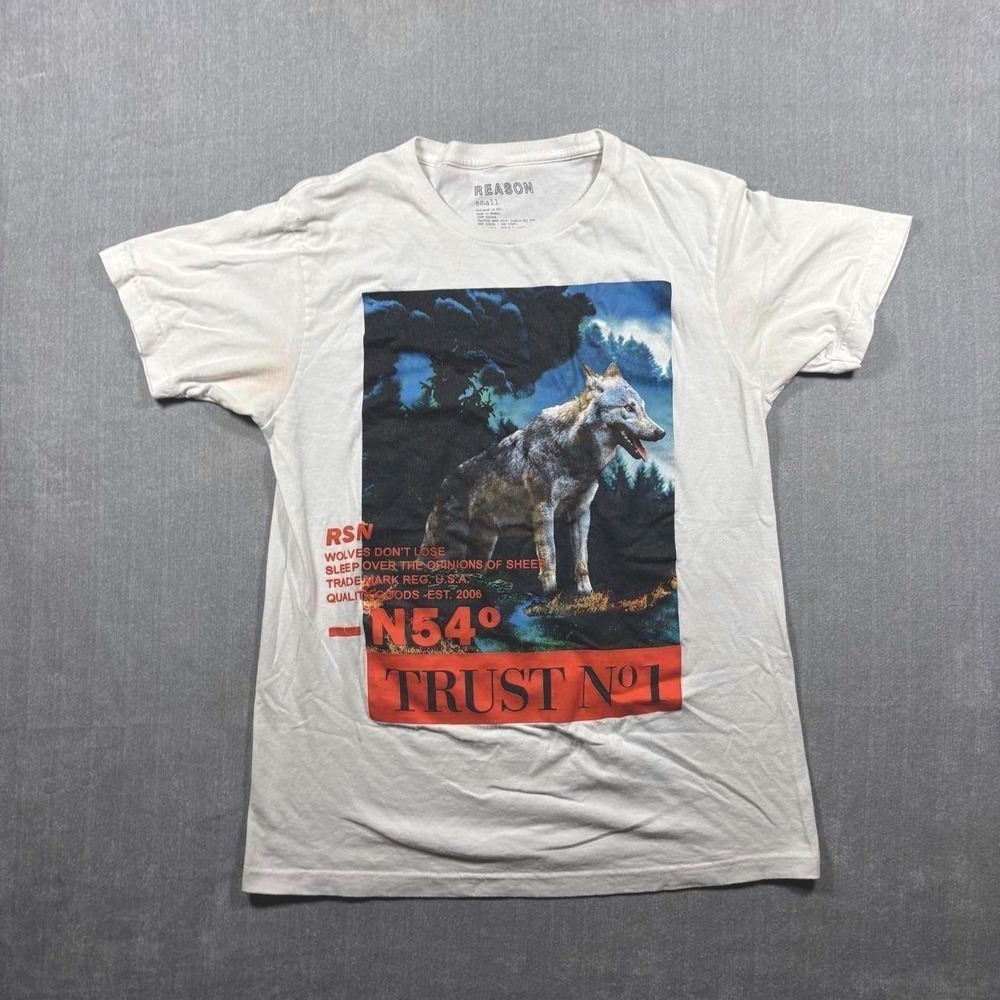 Wolf Graphic Trust No 1 White  T-Shirt